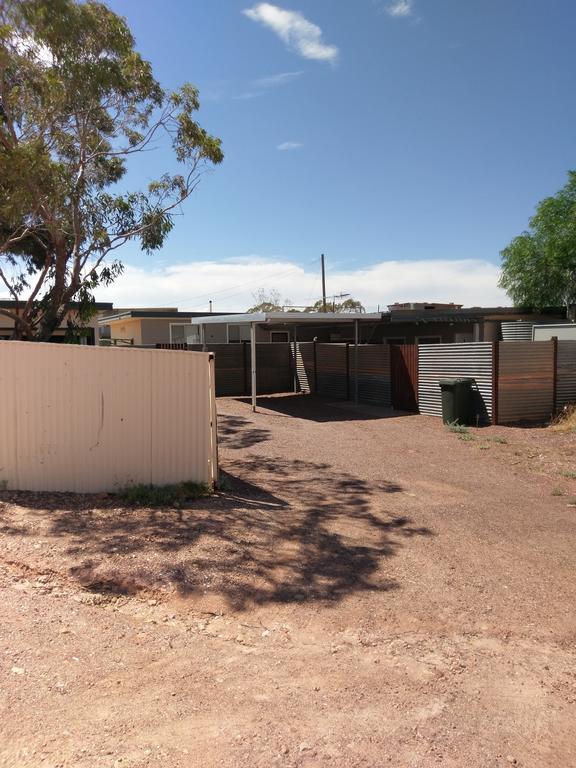 Cave Place Units Coober Pedy Exterior photo